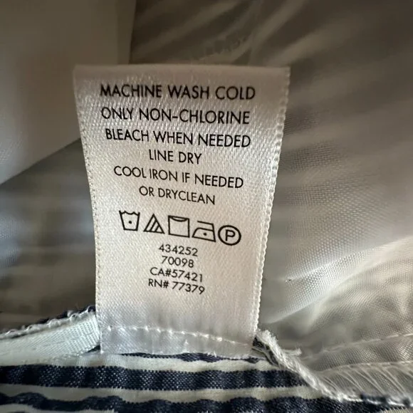 Ann Taylor Women' 6 Devin Fit Blue & White Striped Seersucker Cotton Capri Pants - Picture 13 of 13